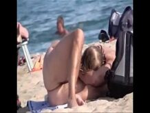 Jede Menge Oralsex am FKK Strand